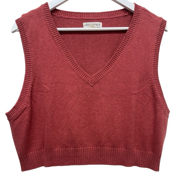 Aeropostale Sweaters - Aeropostale Red Pink Sleeveless Knit Crop Top Sweater Vest Size XL
